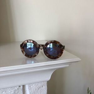 WILDFOX TWIGGY SUNGLASSES